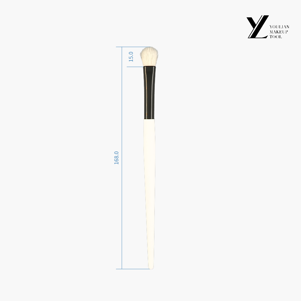 Blend Like a Pro: Why the Standard Blending Brush Deserves a Spot in Every Makeup Kit